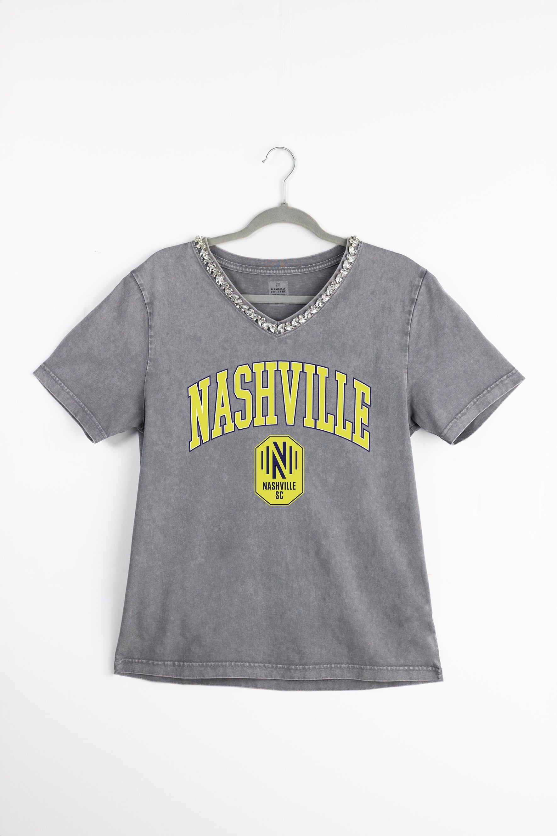 NASHVILLE SC ICONIC EDGE RHINESTONE TRIM V-NECK TEE