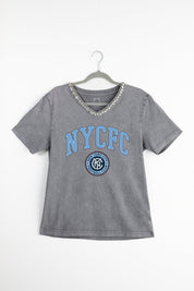 NEW YORK CITY FC ICONIC EDGE RHINESTONE TRIM V-NECK TEE