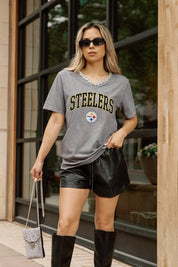PITTSBURGH STEELERS ICONIC EDGE RHINESTONE TRIM V-NECK TEE