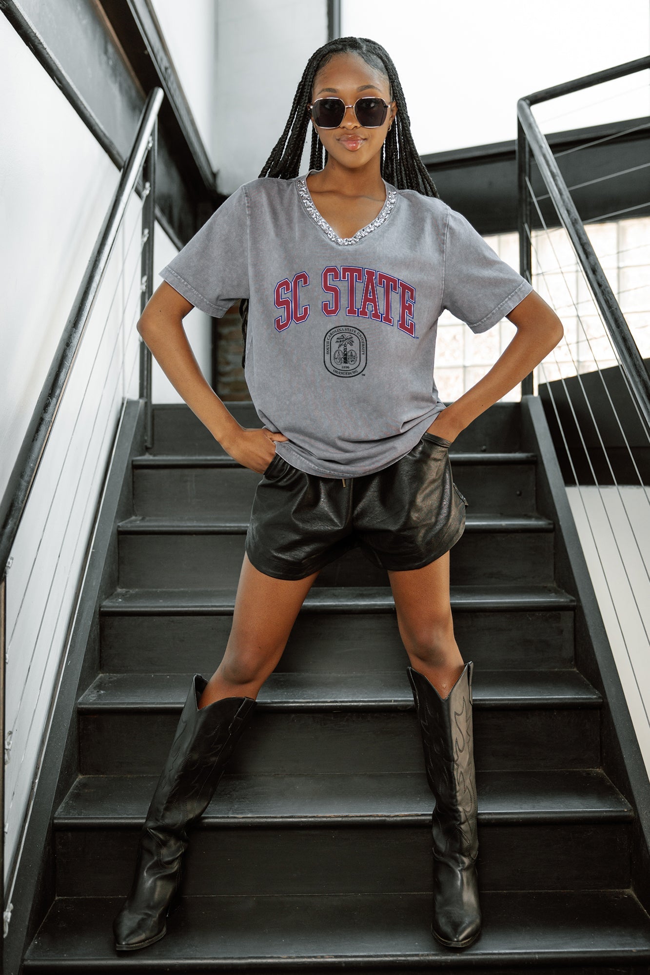 SOUTH CAROLINA STATE BULLDOGS ICONIC EDGE RHINESTONE TRIM V-NECK TEE