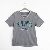 SEATTLE SEAHAWKS ICONIC EDGE RHINESTONE TRIM V-NECK TEE