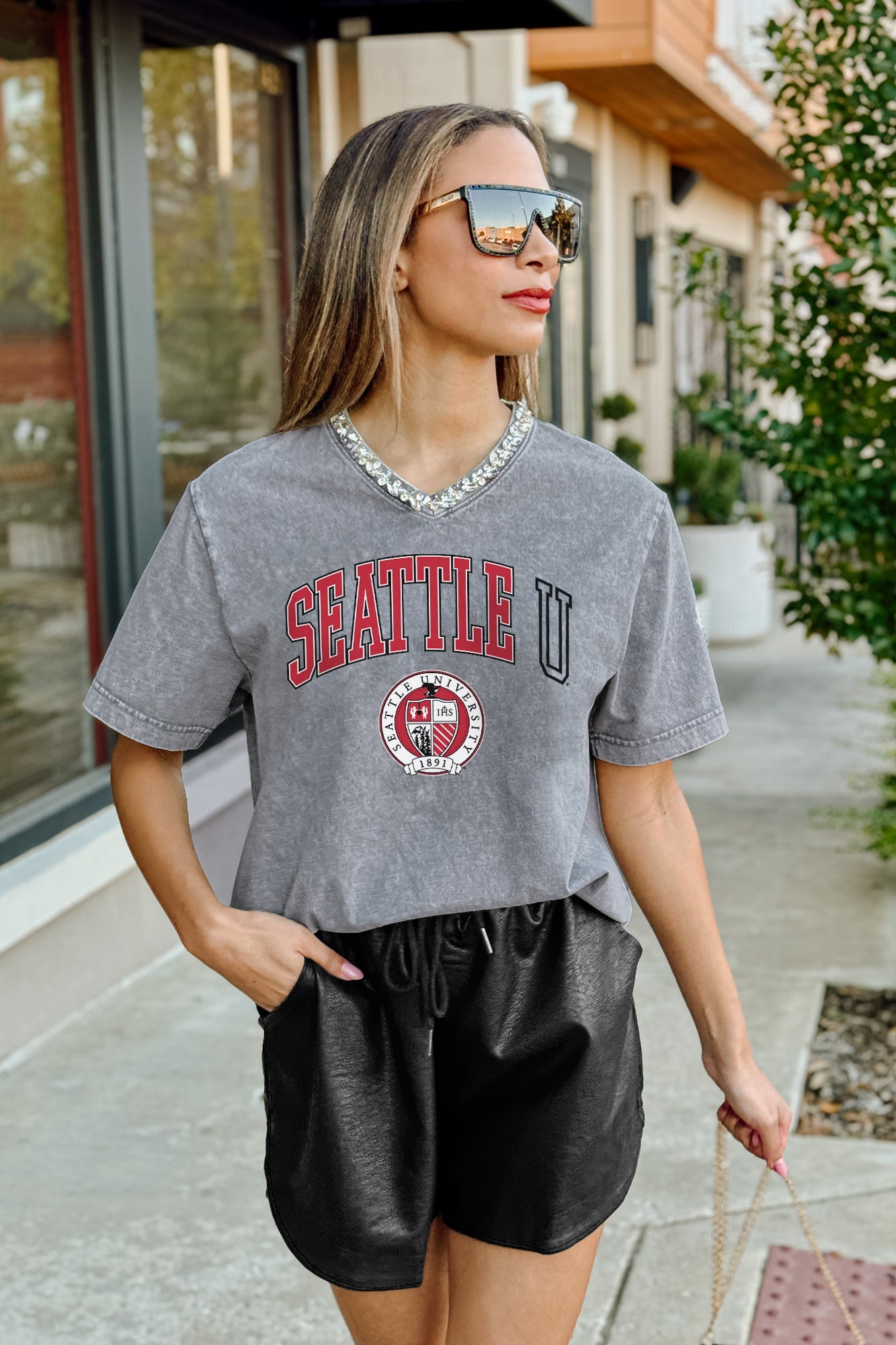 SEATTLE U REDHAWKS ICONIC EDGE RHINESTONE TRIM V-NECK TEE