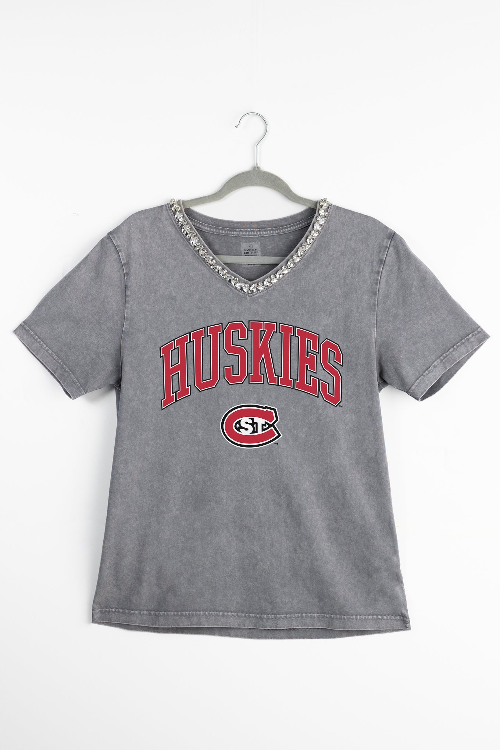 ST. CLOUD STATE HUSKIES ICONIC EDGE RHINESTONE TRIM V-NECK TEE