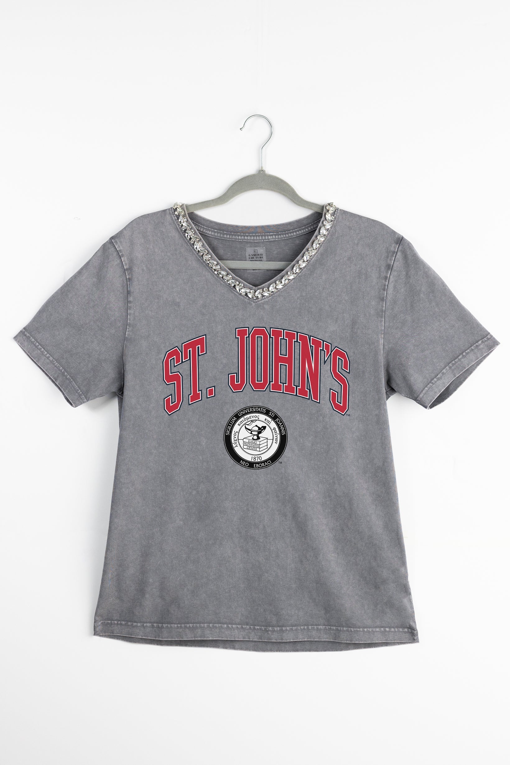 ST. JOHN'S RED STORM ICONIC EDGE RHINESTONE TRIM V-NECK TEE