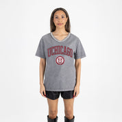 U CHICAGO MAROONS ICONIC EDGE RHINESTONE TRIM V-NECK TEE