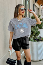 NORTH CAROLINA TAR HEELS ICONIC EDGE RHINESTONE TRIM V-NECK TEE