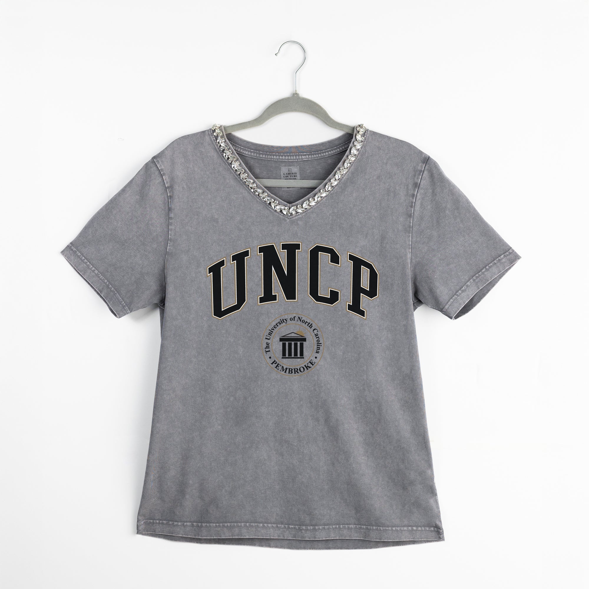 UNC AT PEMBROKE BRAVES ICONIC EDGE RHINESTONE TRIM V-NECK TEE