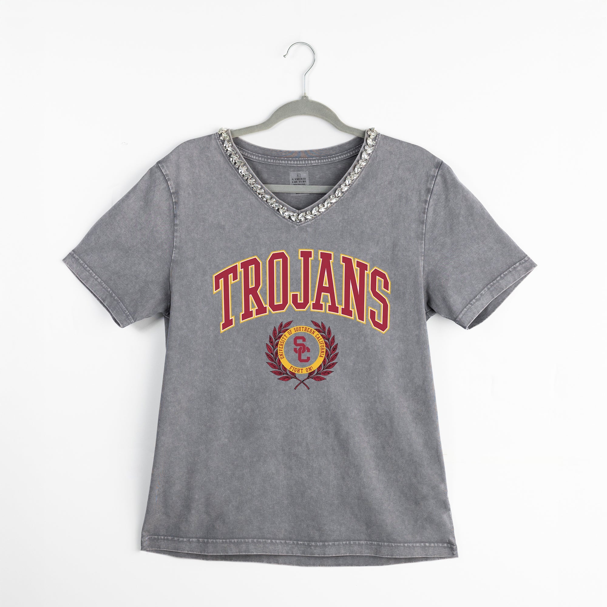 USC TROJANS ICONIC EDGE RHINESTONE TRIM V-NECK TEE
