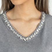 WEST VIRGINIA MOUNTAINEERS ICONIC EDGE RHINESTONE TRIM V-NECK TEE