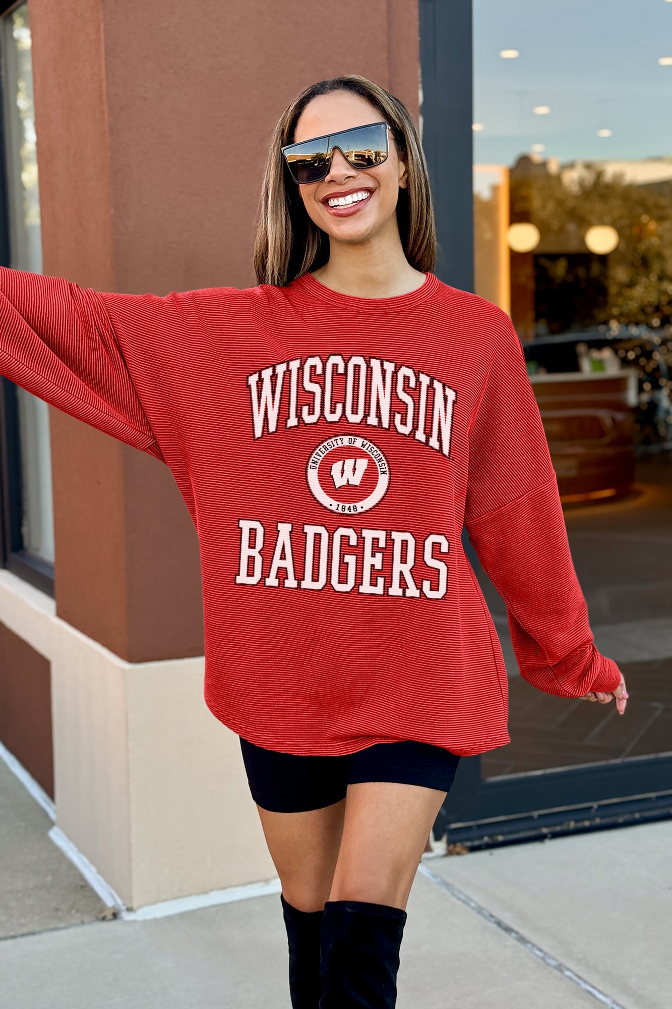 WISCONSIN BADGERS RELENTLESS VINTAGE WASH CORDED PULLOVER