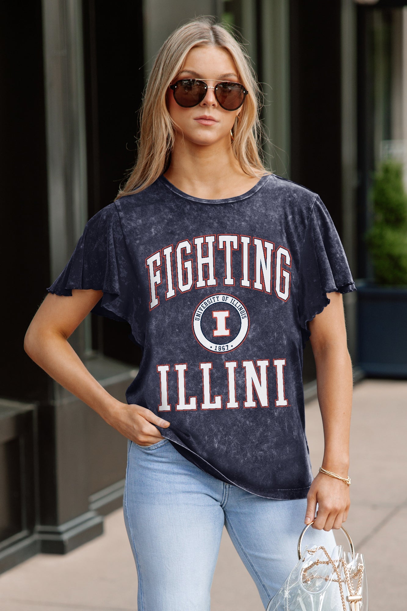 ILLINOIS FIGHTING ILLINI VICTORY MODE FLUTTER SLEEVE TEE IN NAVY