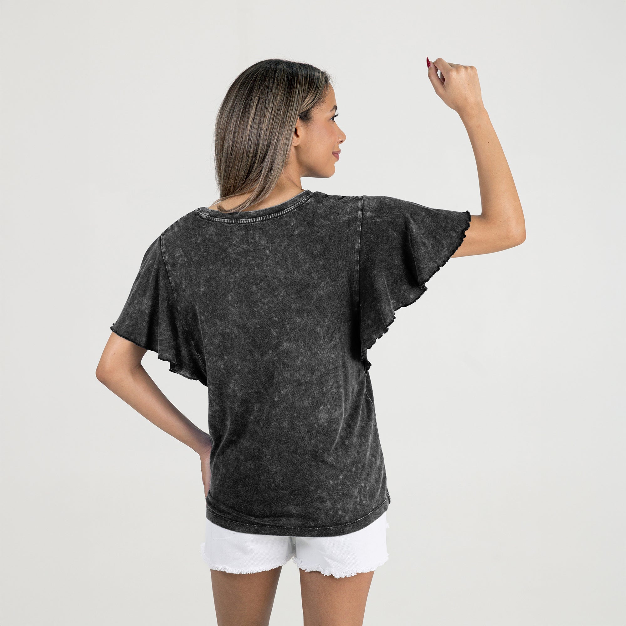 KANSAS STATE WILDCATS VICTORY MODE FLUTTER SLEEVE TEE IN BLACK
