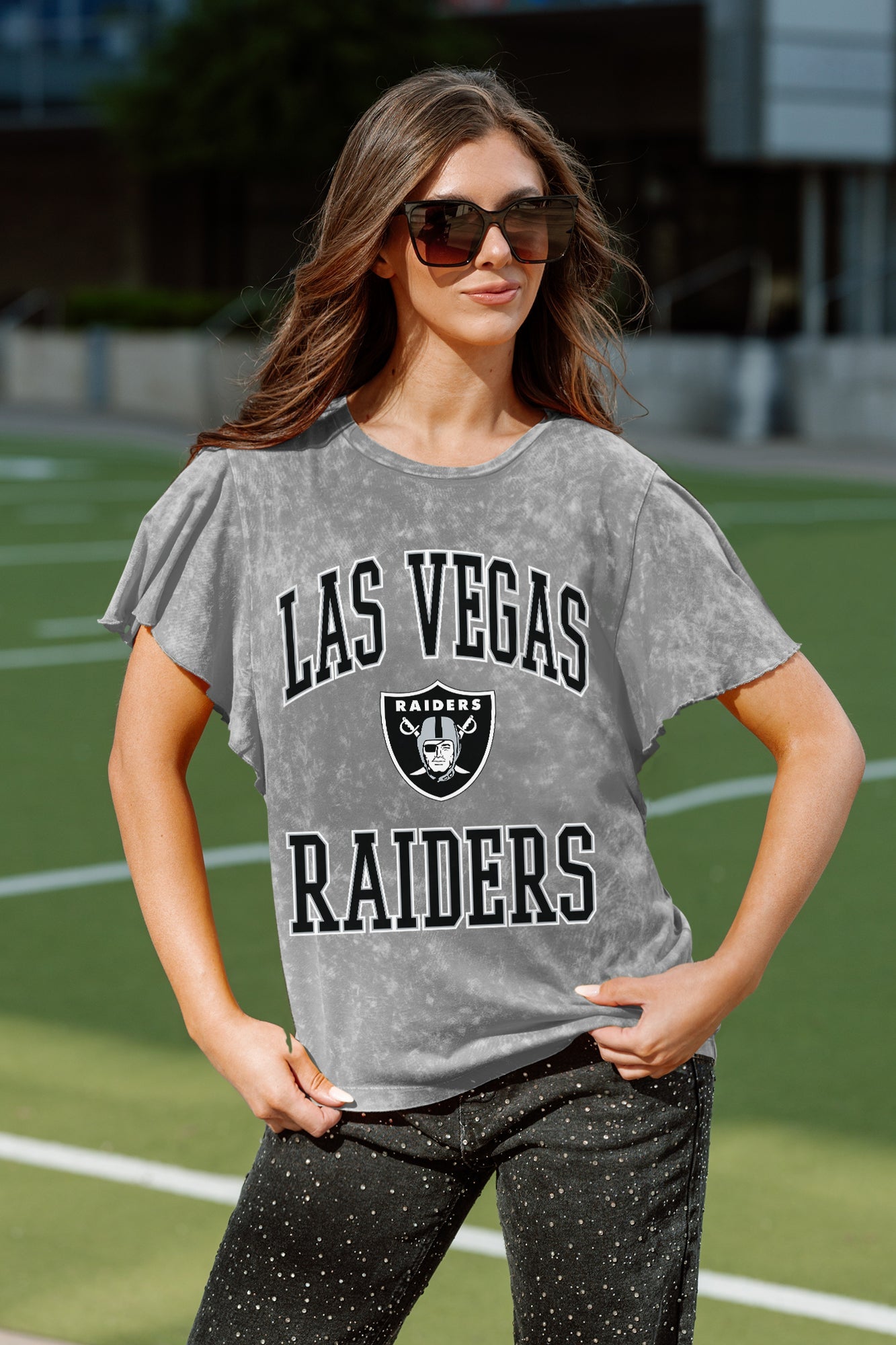 LAS VEGAS RAIDERS VICTORY MODE FLUTTER SLEEVE TEE IN GREY