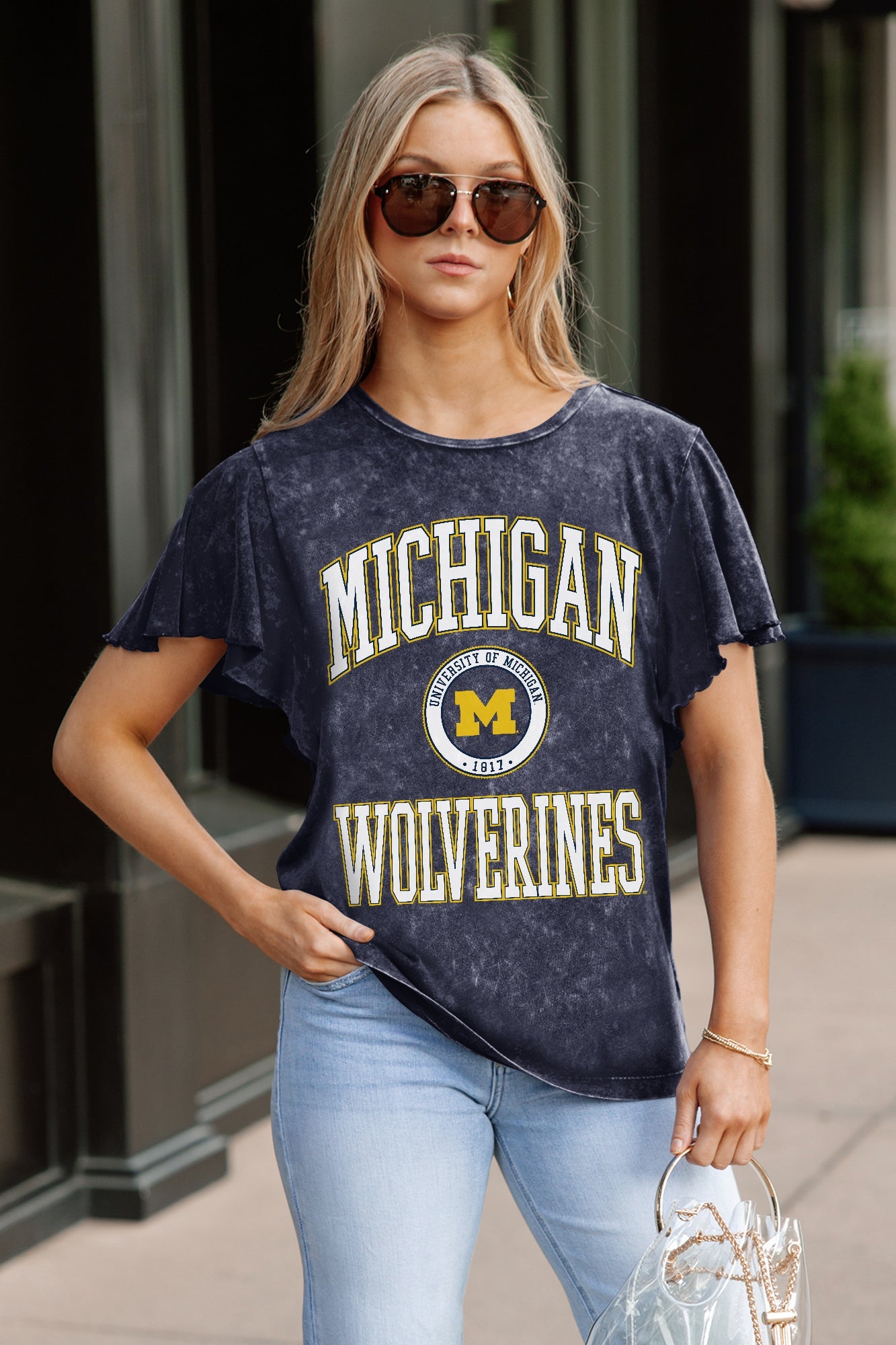 MICHIGAN WOLVERINES VICTORY MODE FLUTTER SLEEVE TEE IN NAVY