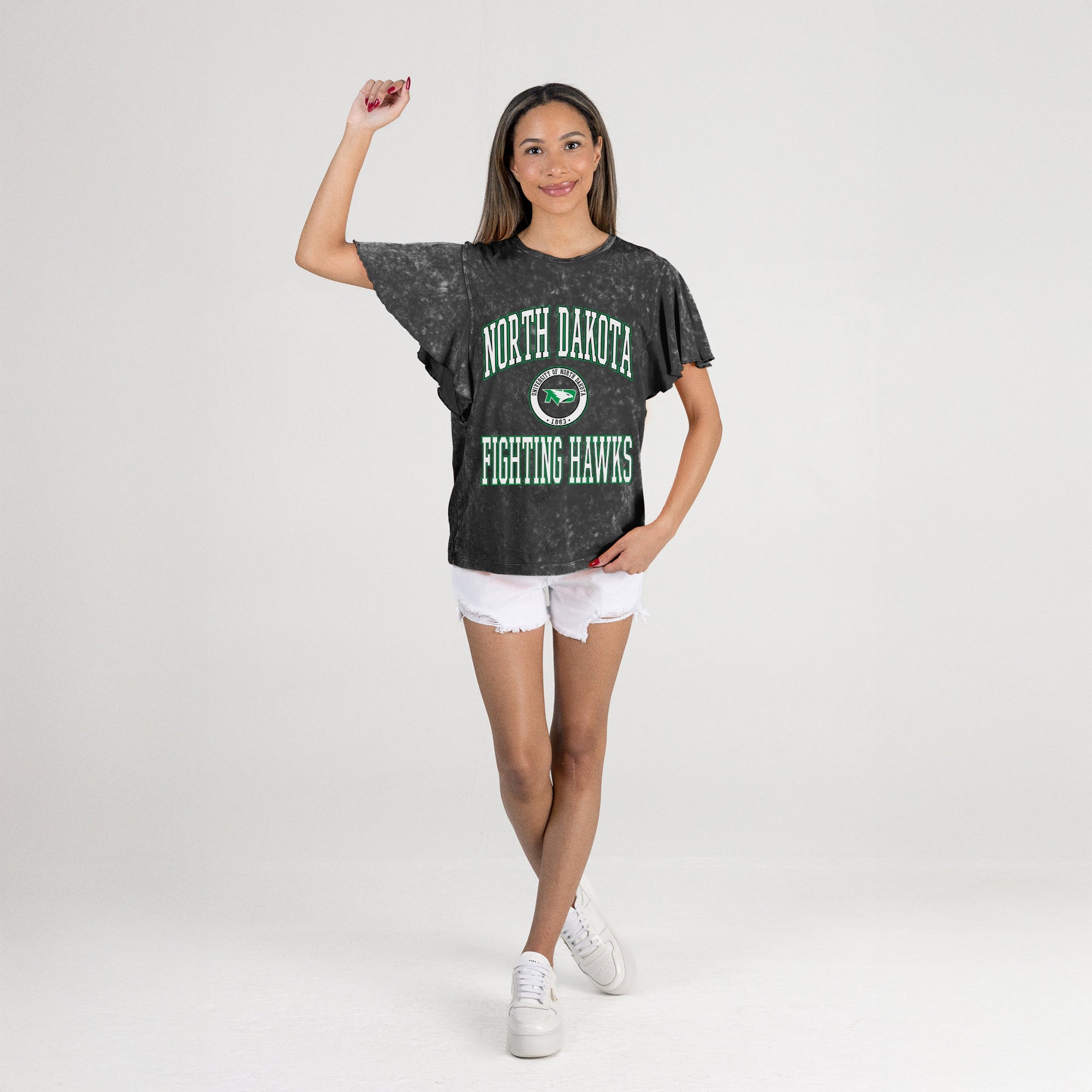 NORTH DAKOTA FIGHTING HAWKS VICTORY MODE FLUTTER SLEEVE TEE IN BLACK
