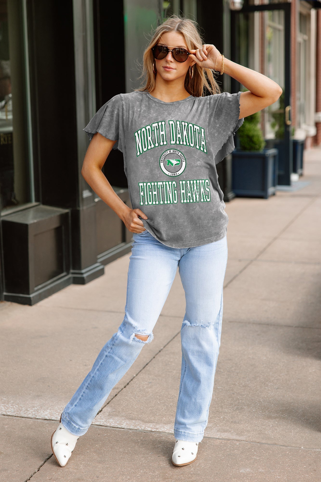 NORTH DAKOTA FIGHTING HAWKS VICTORY MODE FLUTTER SLEEVE TEE IN GREY