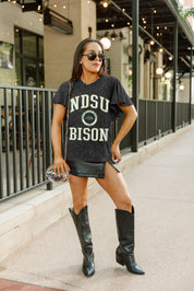 NORTH DAKOTA STATE BISON VICTORY MODE FLUTTER SLEEVE TEE IN BLACK