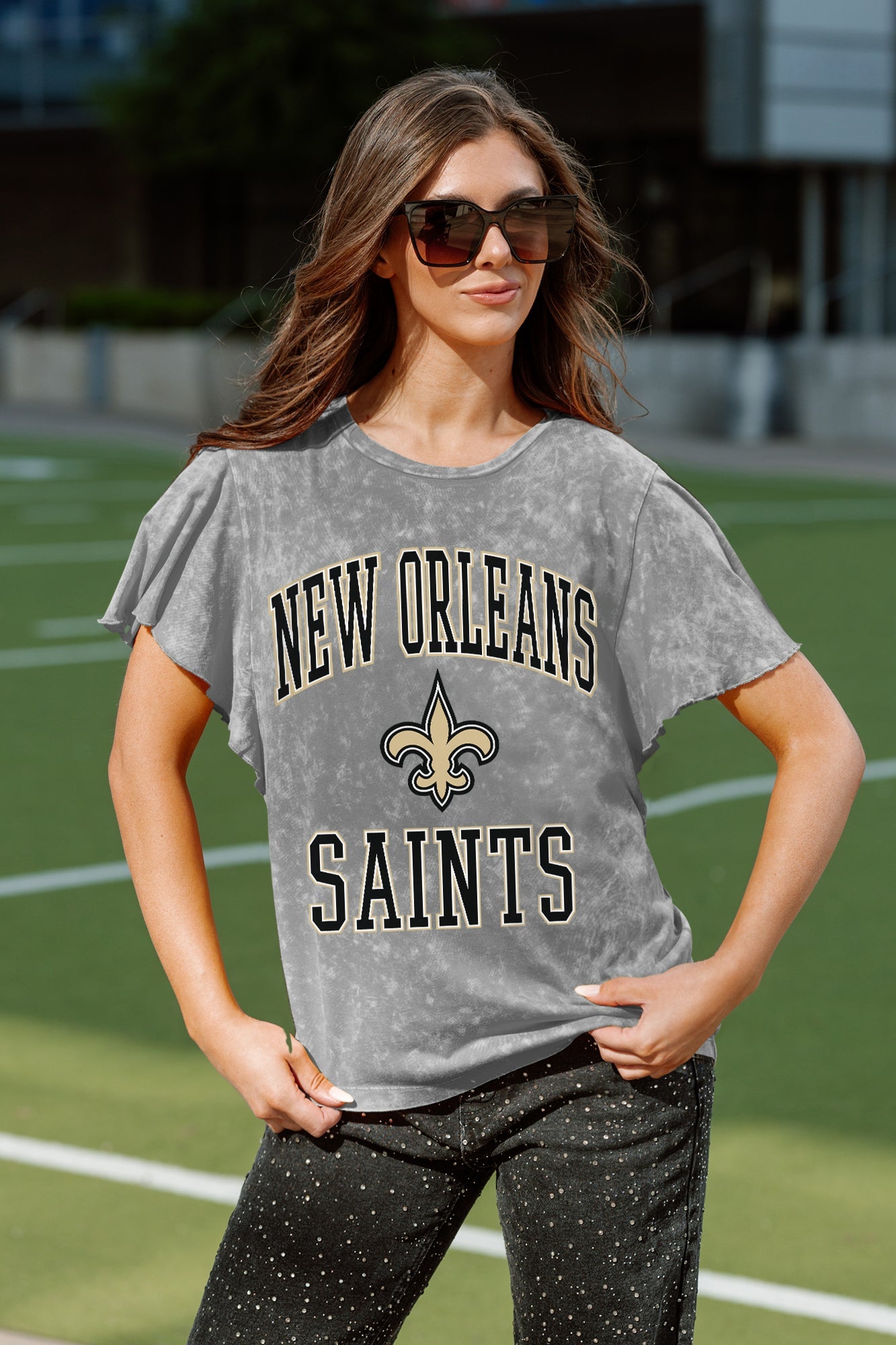 NEW ORLEANS SAINTS VICTORY MODE FLUTTER SLEEVE TEE IN GREY