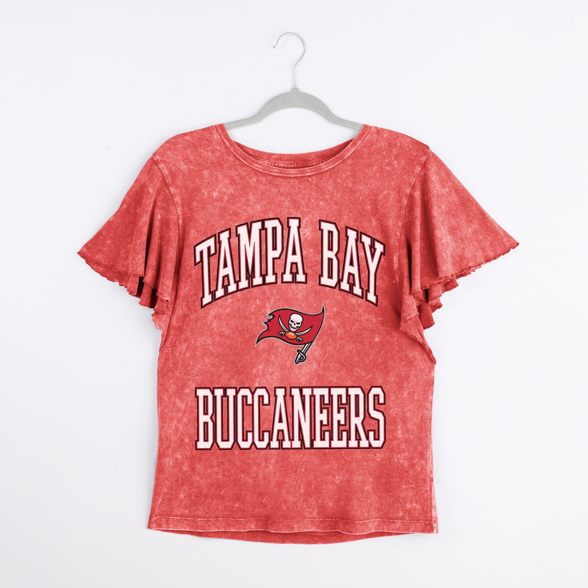 TAMPA BAY BUCCANEERS VICTORY MODE FLUTTER SLEEVE TEE IN RED