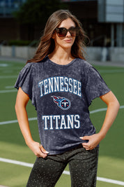 TENNESSEE TITANS VICTORY MODE FLUTTER SLEEVE TEE IN NAVY