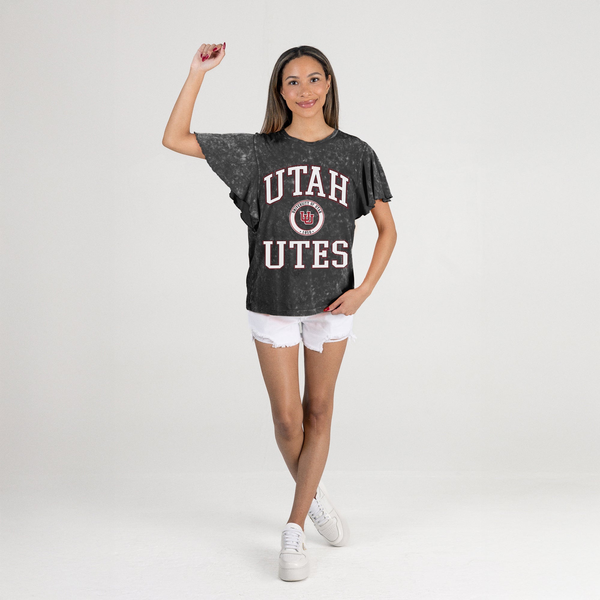 UTAH UTES VICTORY MODE FLUTTER SLEEVE TEE IN BLACK