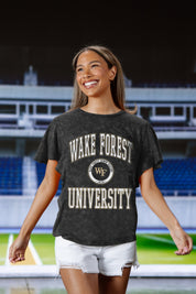WAKE FOREST DEMON DEACONS VICTORY MODE FLUTTER SLEEVE TEE IN BLACK
