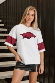 ARKANSAS RAZORBACKS DOMINANCE RHINESTONE STRIPE VARSITY TEE