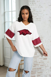ARKANSAS RAZORBACKS DOMINANCE RHINESTONE STRIPE VARSITY TEE