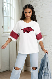 ARKANSAS RAZORBACKS DOMINANCE RHINESTONE STRIPE VARSITY TEE