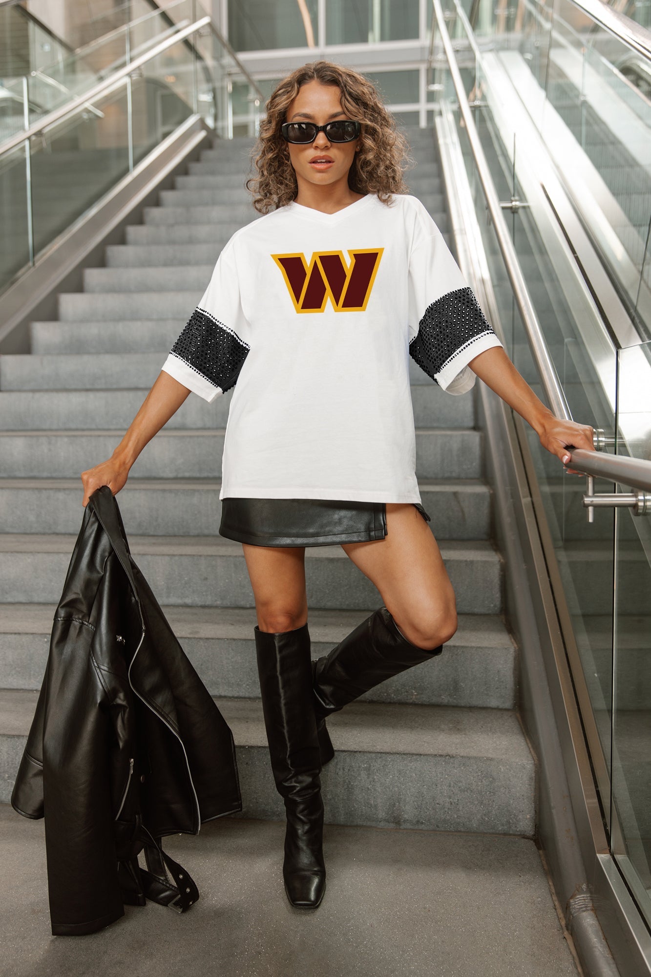 WASHINGTON COMMANDERS DOMINANCE RHINESTONE STRIPE VARSITY TEE