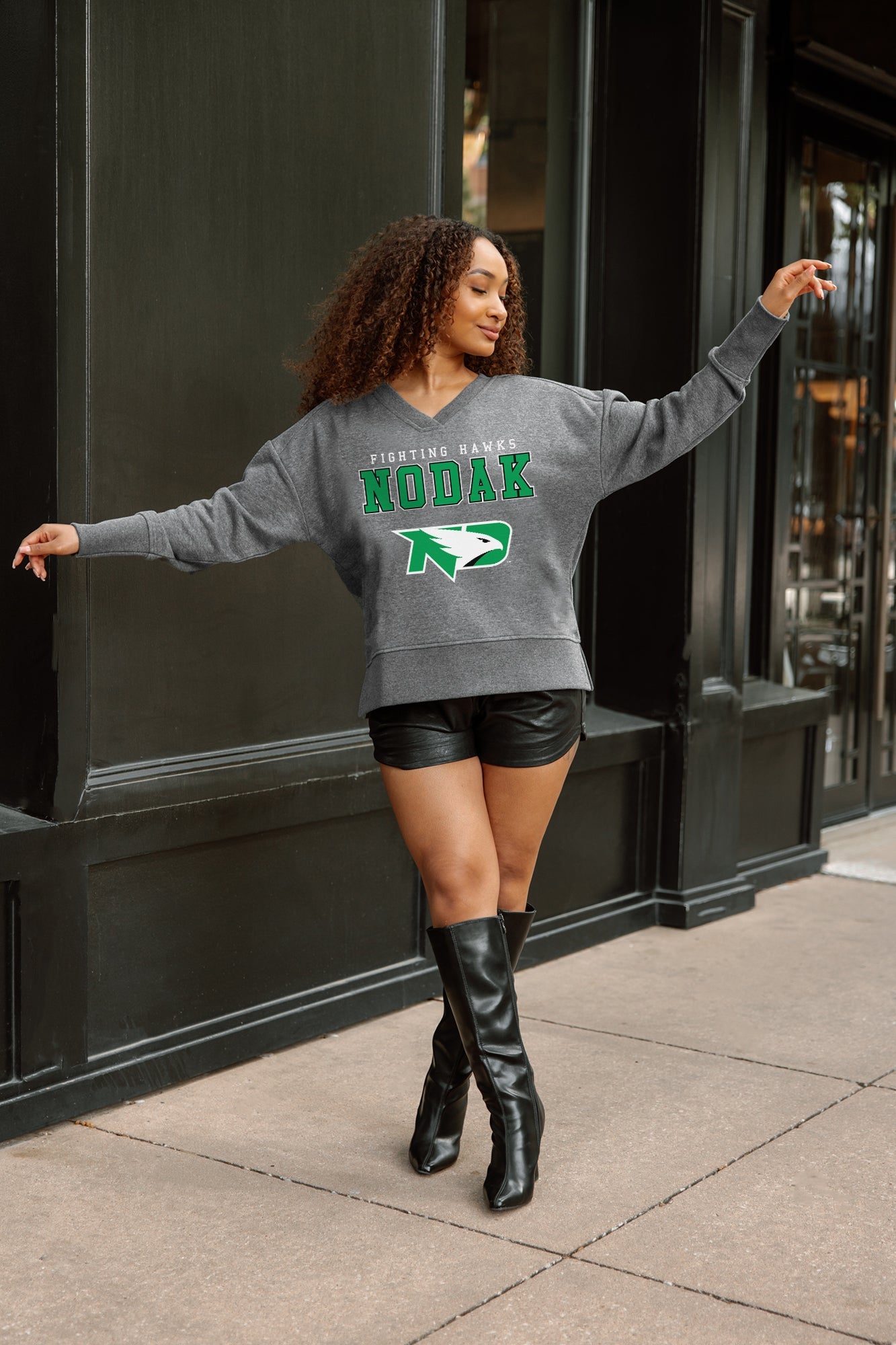 NORTH DAKOTA FIGHTING HAWKS MOST WANTED CLASSIC FRENCH TERRY PULLOVER