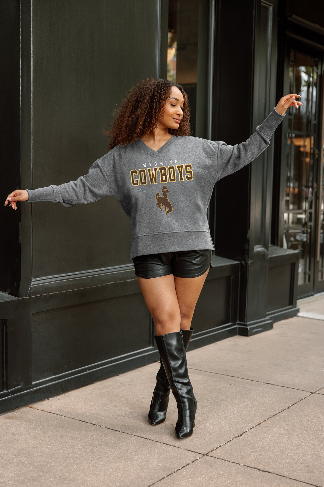 WYOMING COWBOYS MOST WANTED CLASSIC FRENCH TERRY PULLOVER