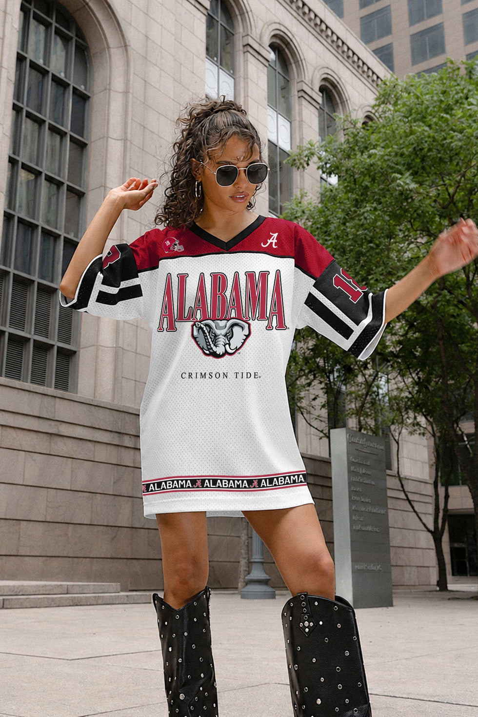 alabama jersey dress Women's Crimson Tide Hustle Mode V-neck Fashion Set:Wig The Closet Womens Classic Green Mrs. this style features contrast