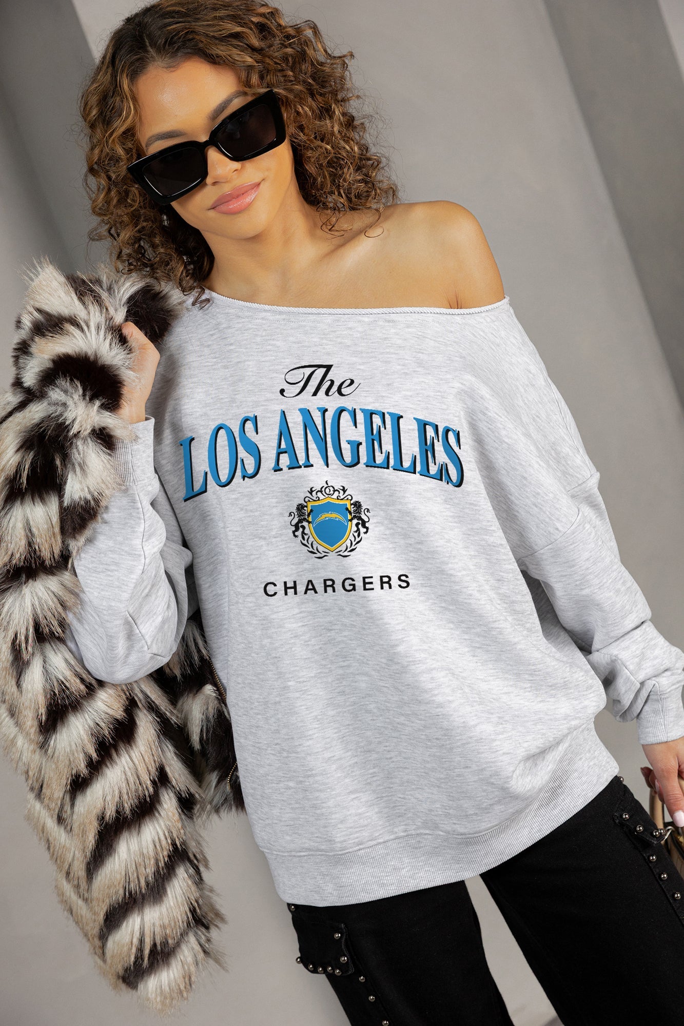LOS ANGELES CHARGERS OFFSIDES ENERGY RELAXED OFF-SHOULDER TOP