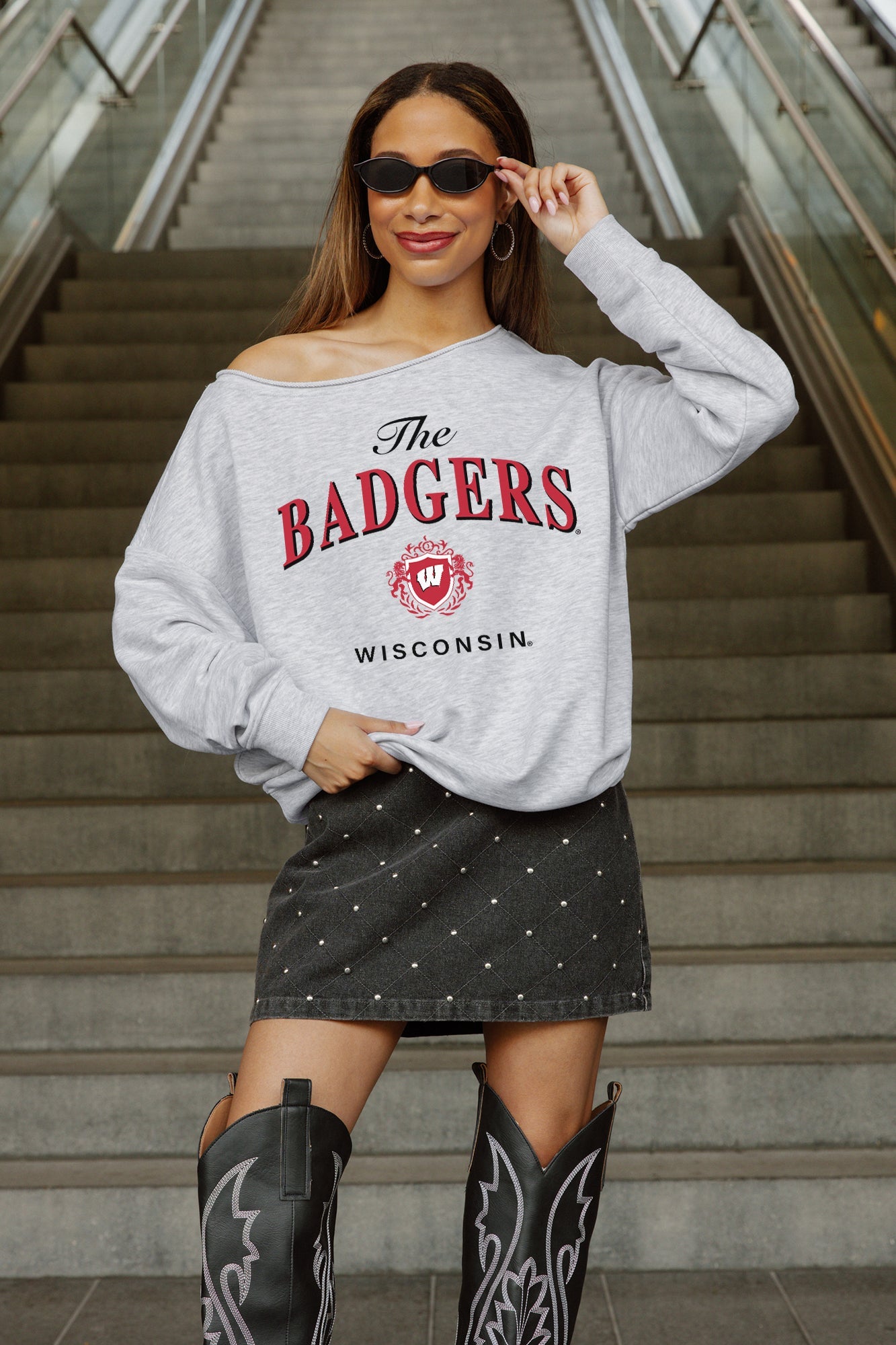 WISCONSIN BADGERS OFFSIDES ENERGY RELAXED OFF-SHOULDER TOP