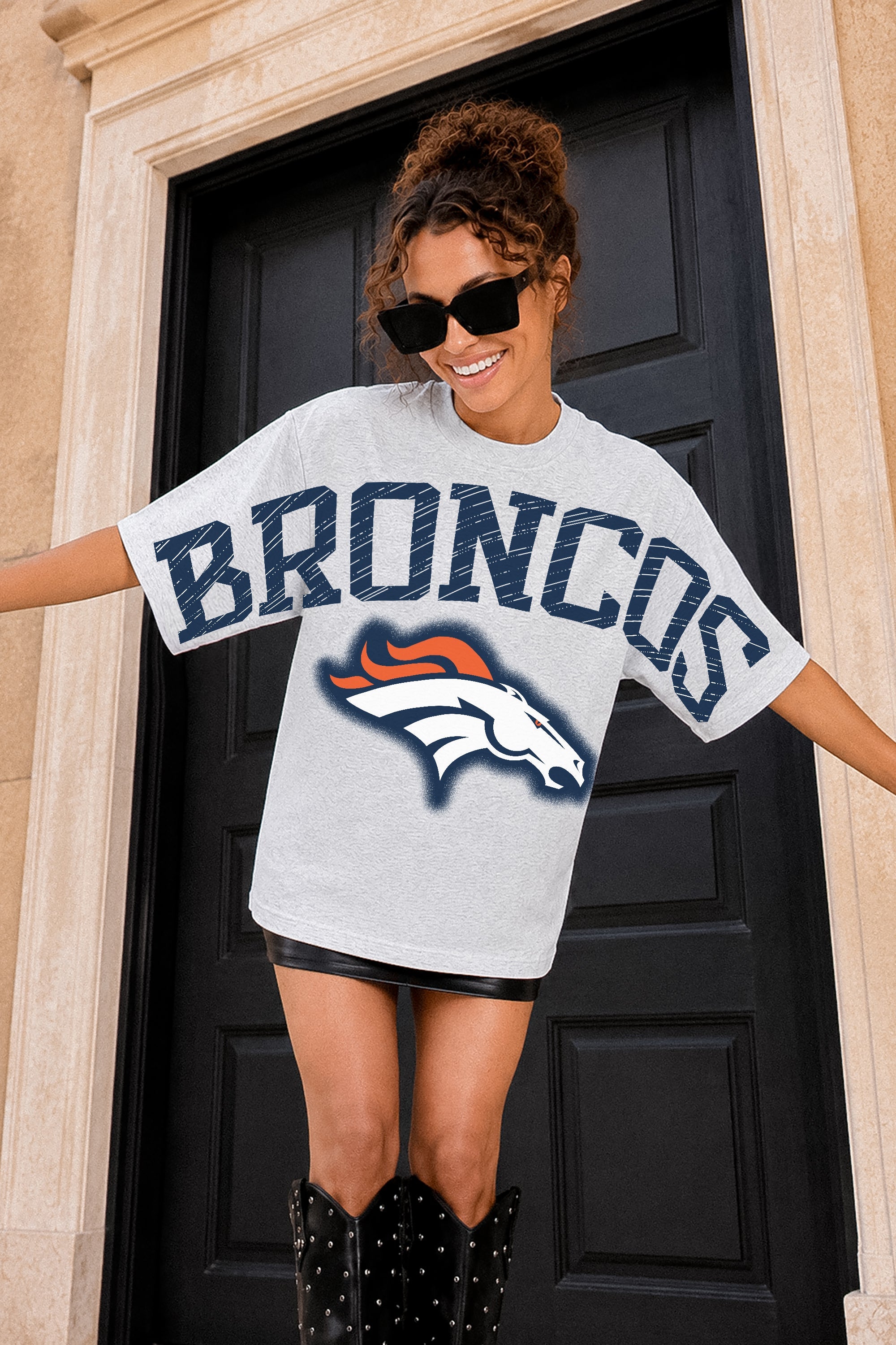 DENVER BRONCOS DRIP CULTURE RELAXED FIT CREWNECK TEE