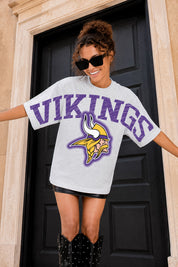MINNESOTA VIKINGS DRIP CULTURE RELAXED FIT CREWNECK TEE