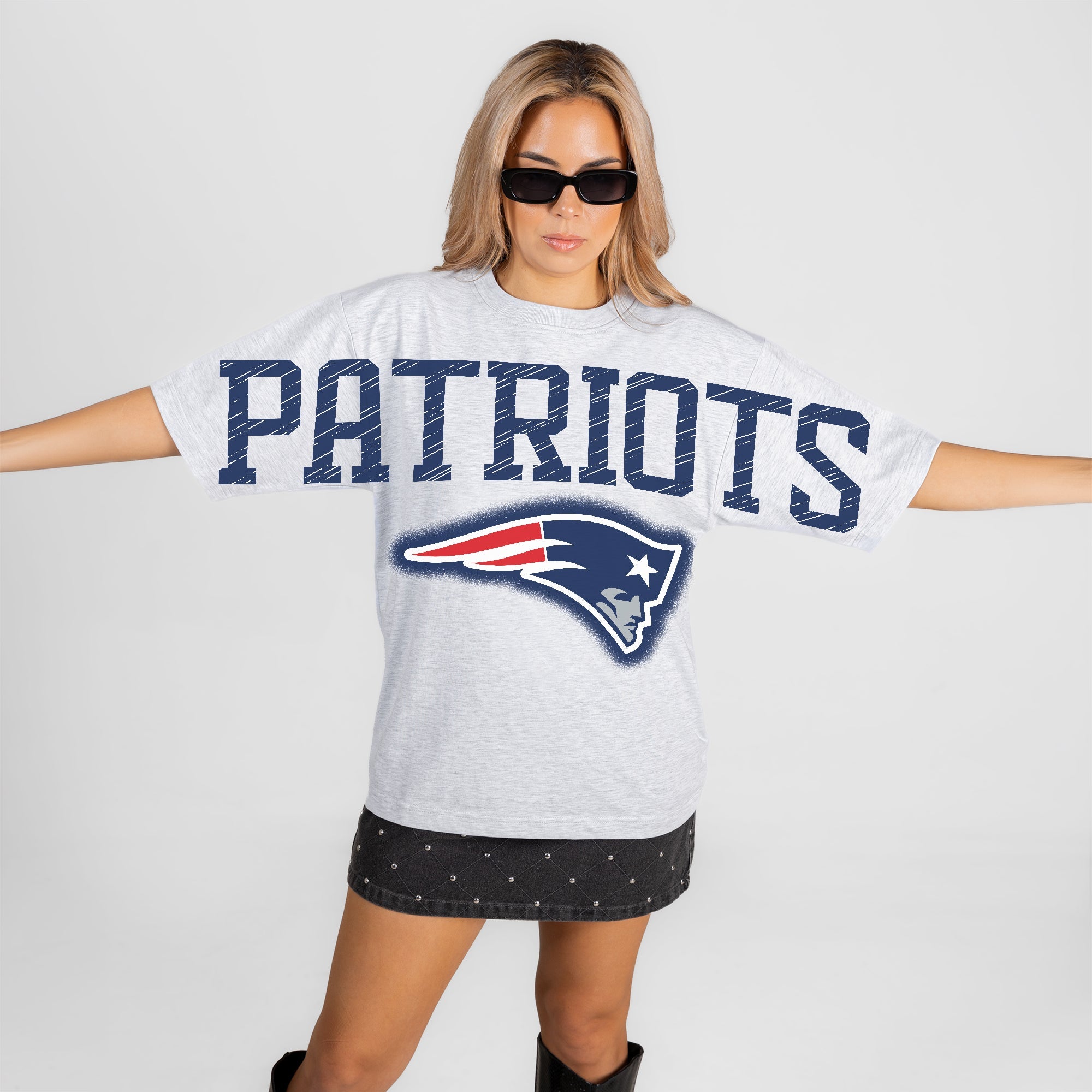 NEW ENGLAND PATRIOTS DRIP CULTURE RELAXED FIT CREWNECK TEE