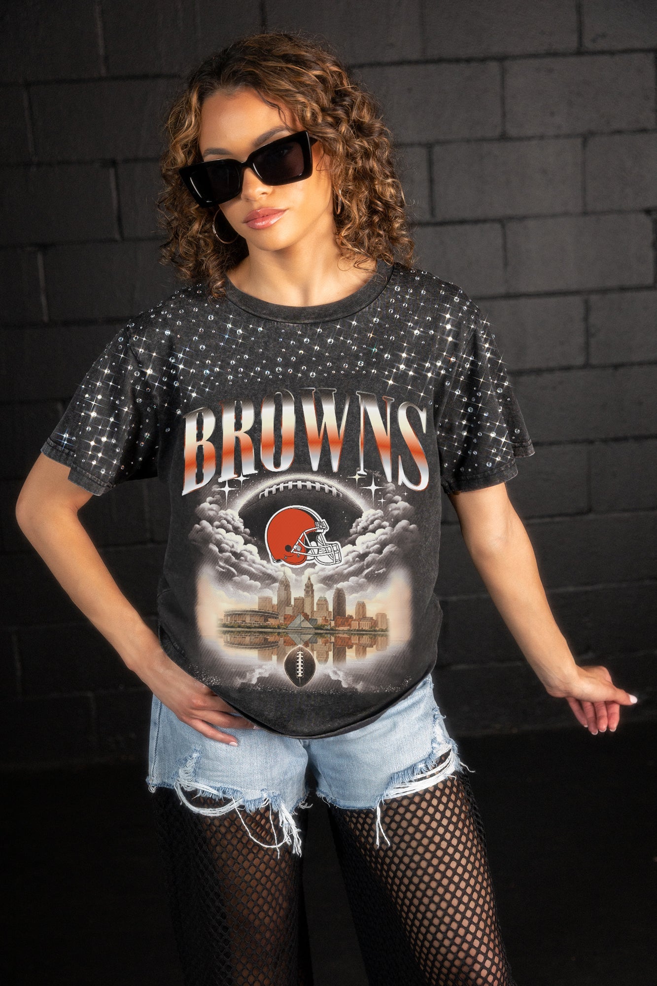 CLEVELAND BROWNS SKY'S THE LIMIT VINTAGE WASH RHINESTONE TEE