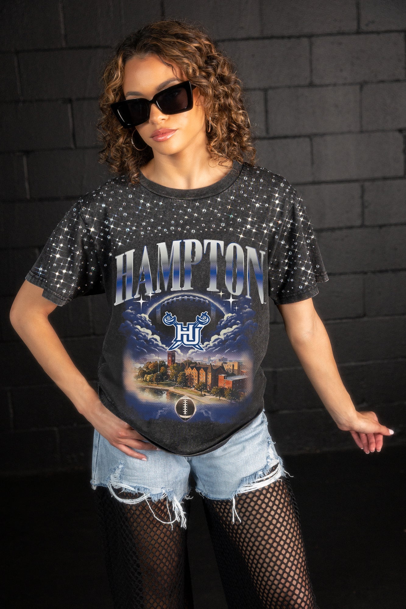 HAMPTON PIRATES SKY'S THE LIMIT VINTAGE WASH RHINESTONE TEE