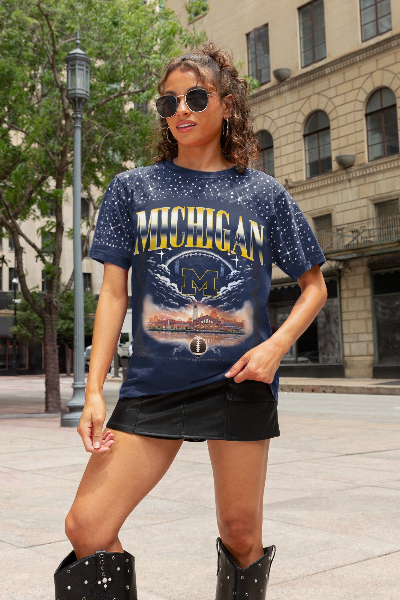 MICHIGAN WOLVERINES SKY'S THE LIMIT VINTAGE WASH RHINESTONE TEE