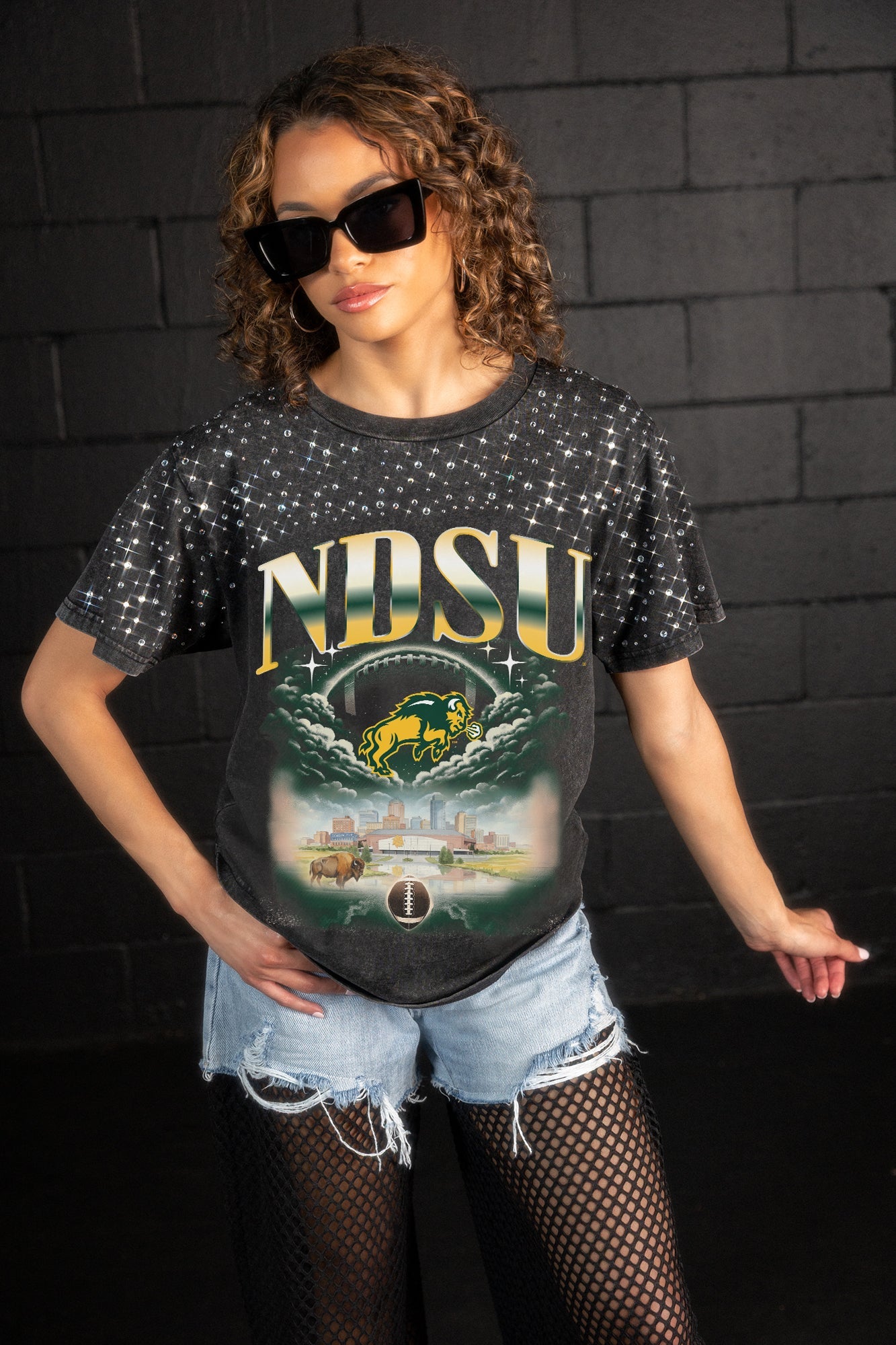 NORTH DAKOTA STATE BISON SKY'S THE LIMIT VINTAGE WASH RHINESTONE TEE