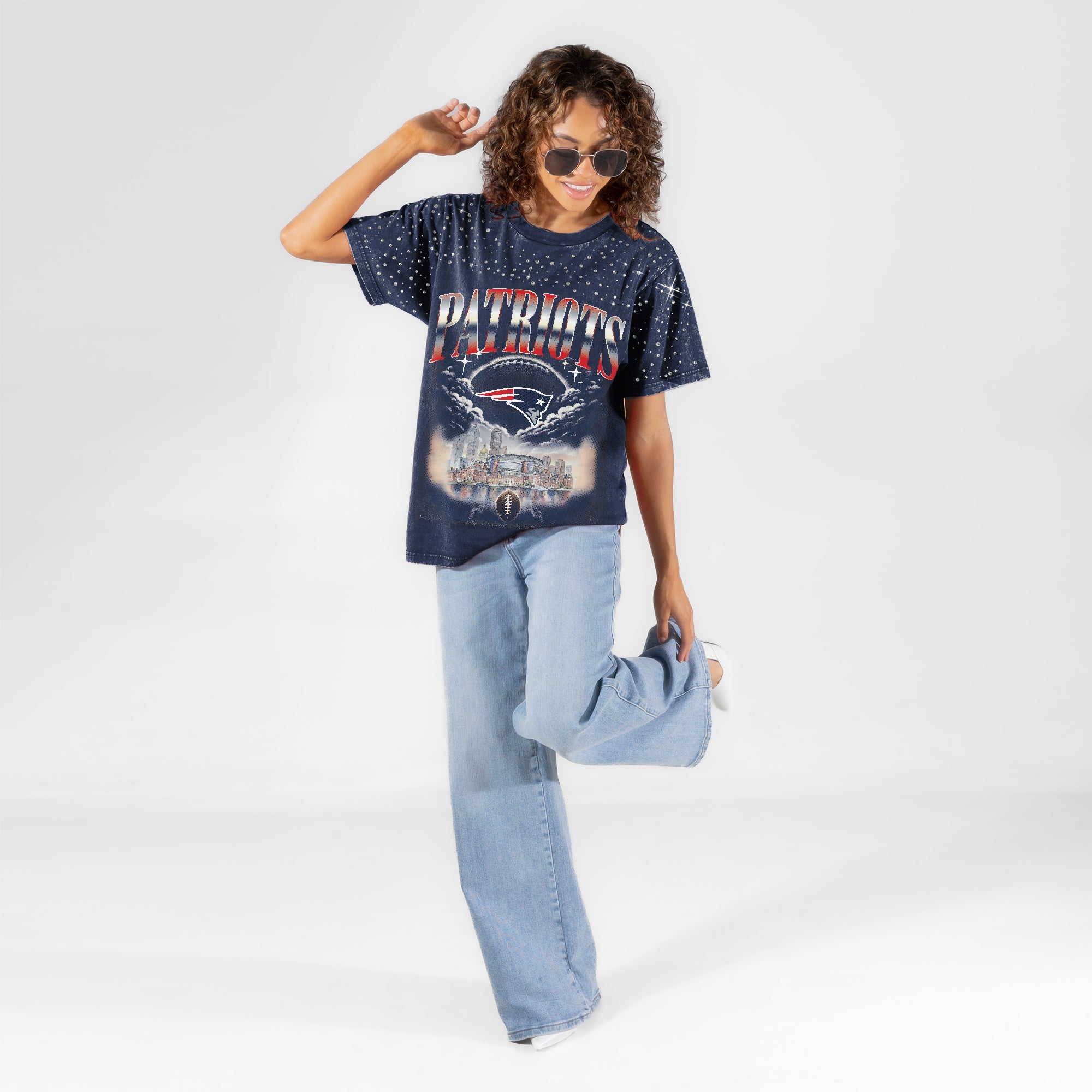 NEW ENGLAND PATRIOTS SKY'S THE LIMIT VINTAGE WASH RHINESTONE TEE