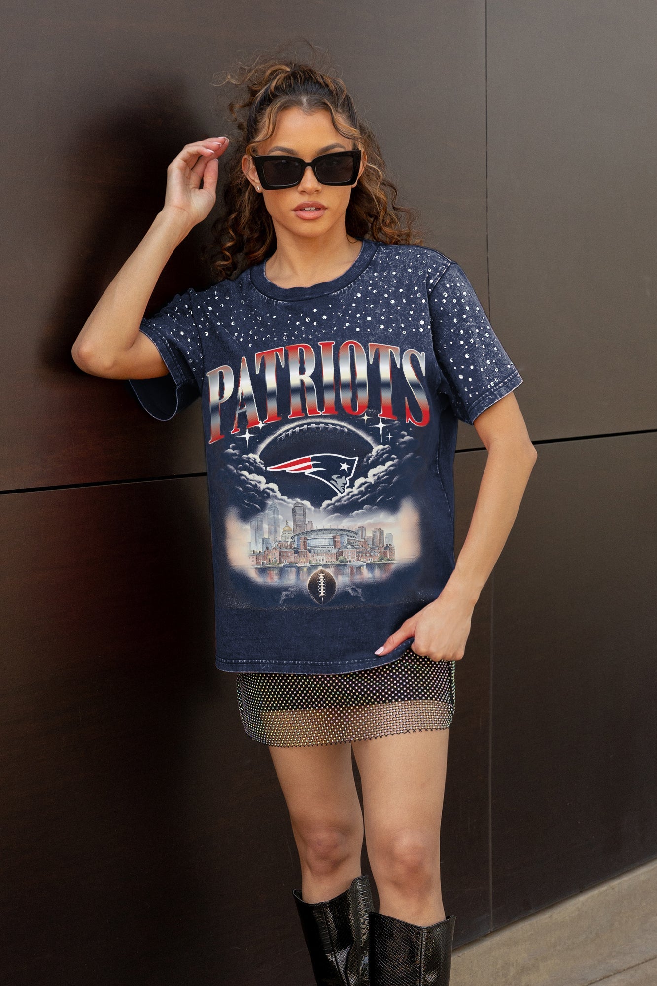NEW ENGLAND PATRIOTS SKY'S THE LIMIT VINTAGE WASH RHINESTONE TEE