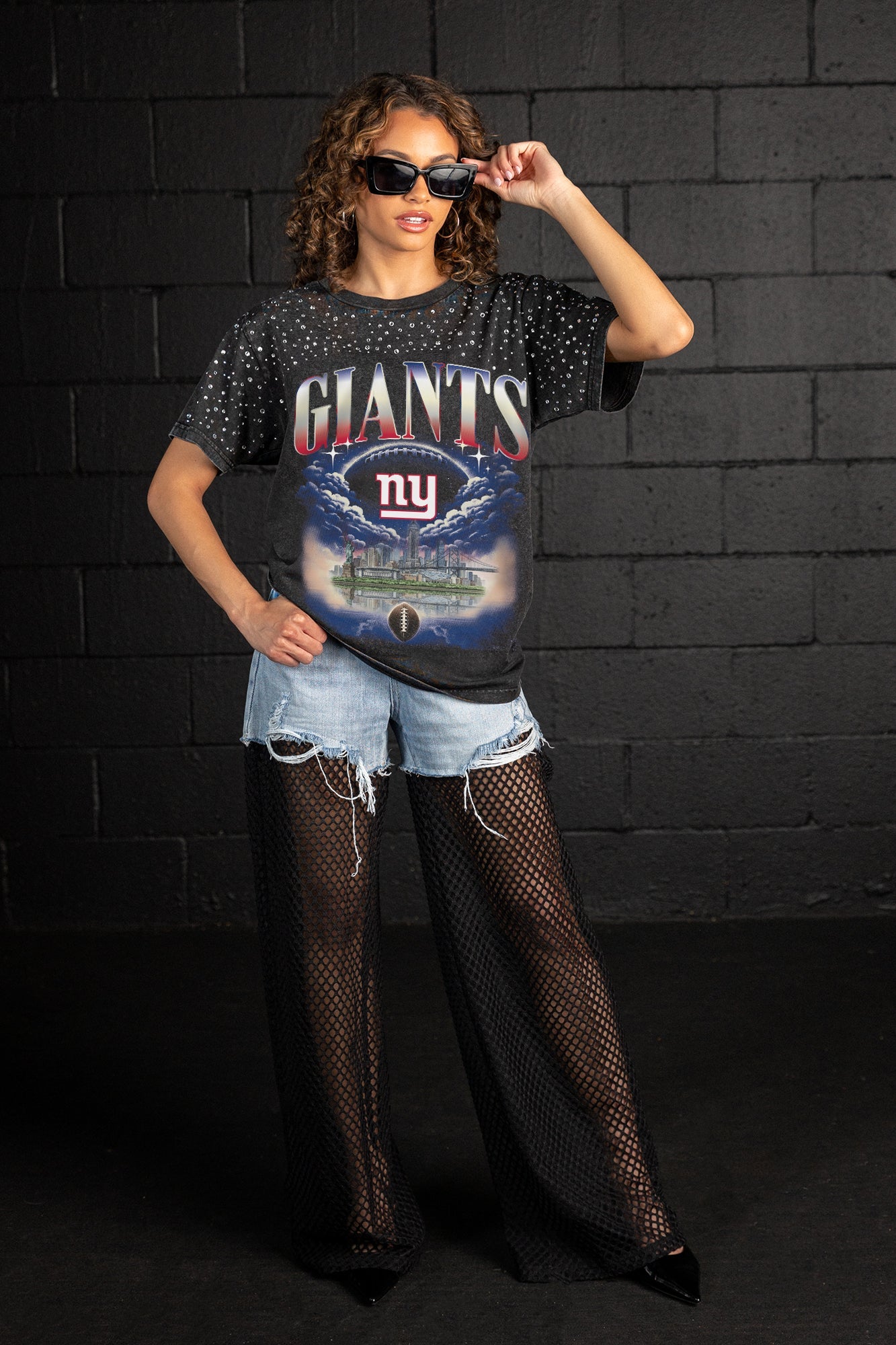 NEW YORK GIANTS SKY'S THE LIMIT VINTAGE WASH RHINESTONE TEE