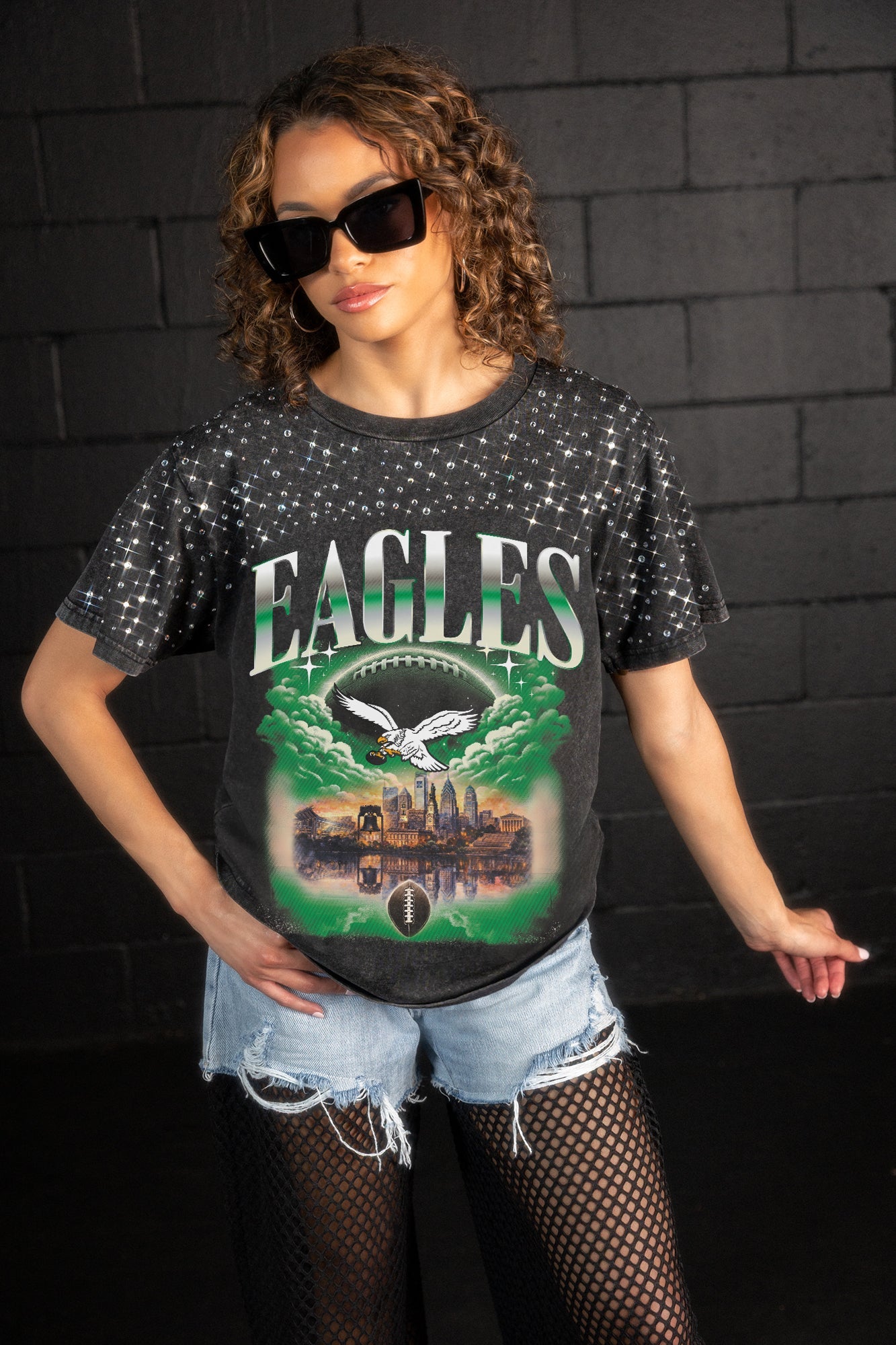 PHILADELPHIA EAGLES SKY'S THE LIMIT VINTAGE WASH RHINESTONE TEE