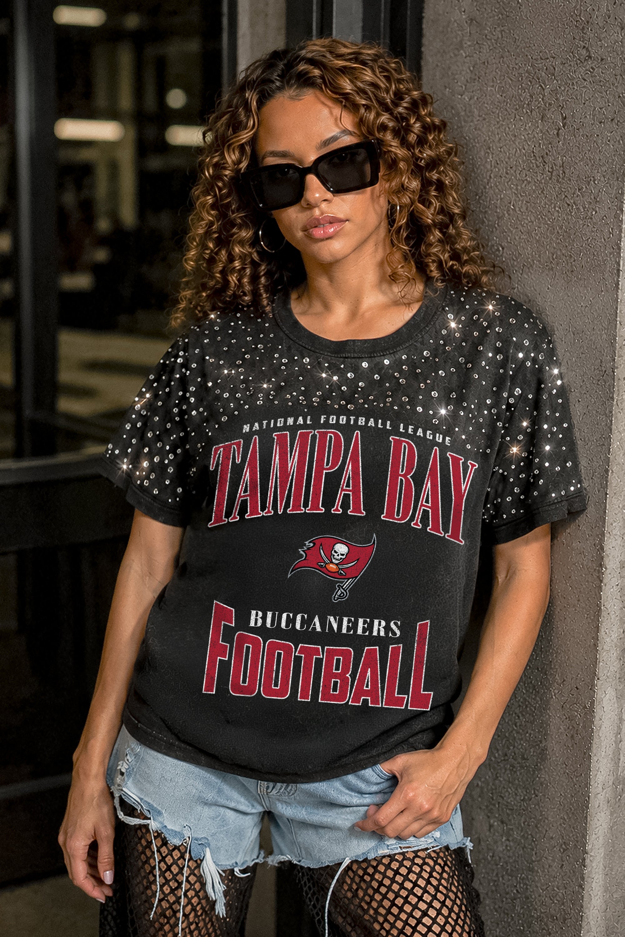 TAMPA BAY BUCCANEERS IN THE ZONE VINTAGE WASH RHINESTONE TEE
