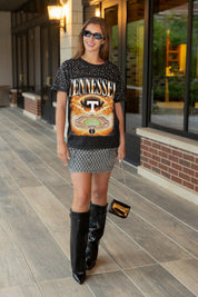 TENNESSEE VOLUNTEERS DREAM BIG VINTAGE WASH RHINESTONE TEE