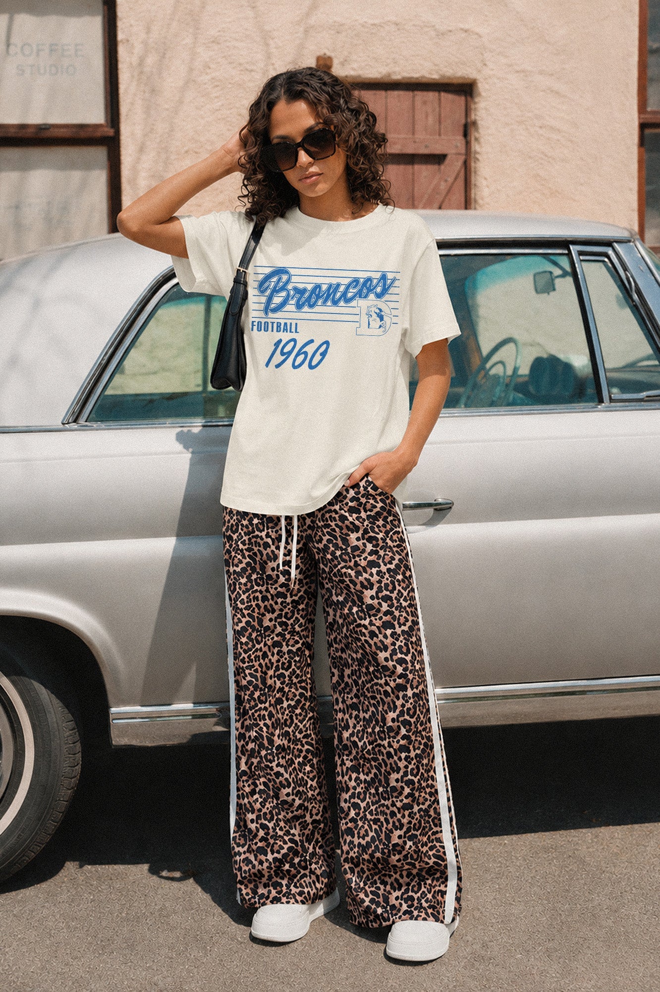 DENVER BRONCOS OLD SCHOOL CLASSIC FIT COTTON BLEND CREWNECK TEE
