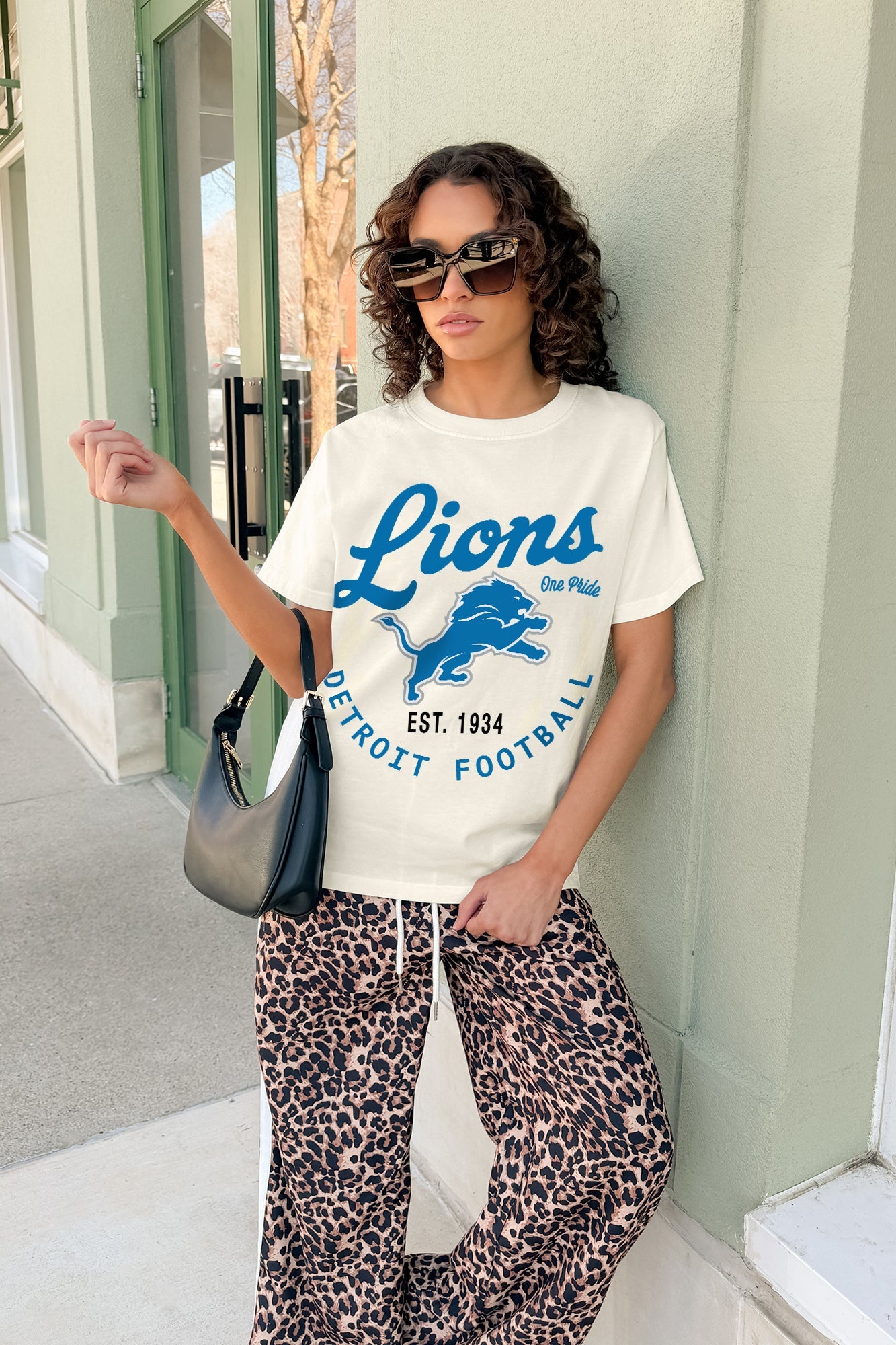 DETROIT LIONS YOU KNOW OUR NAME CLASSIC FIT COTTON BLEND CREWNECK TEE